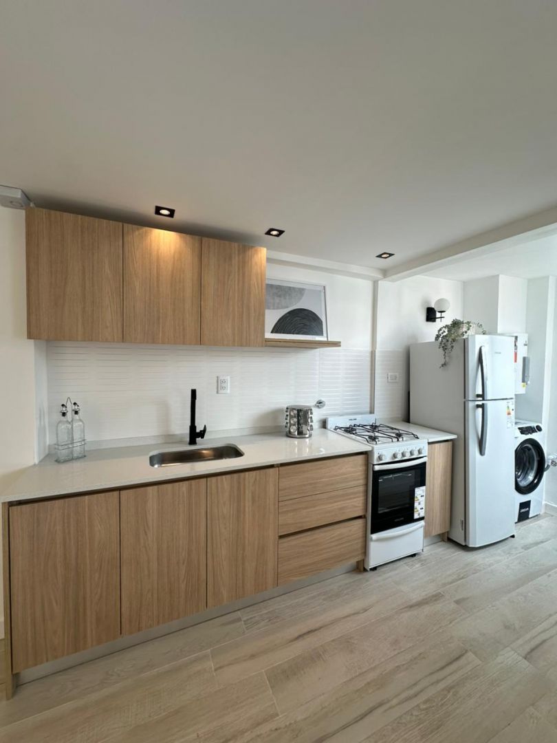 ff8c5d8e081014d9b8f6e854a0f55231