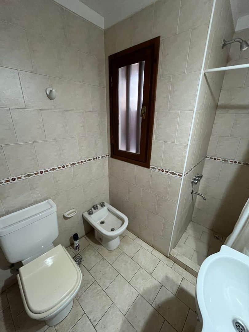 Chalet en venta 4 ambientes con pileta y quincho - Colina Alegre - foto 9