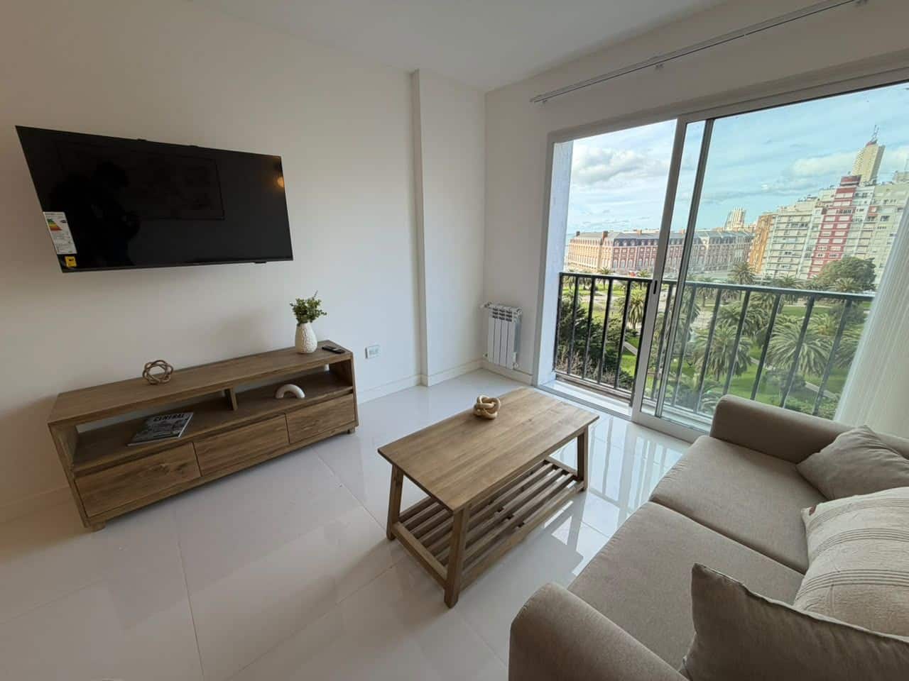 Departamento en venta 2 ambientes con balcón francés - Plaza Colón - foto 2
