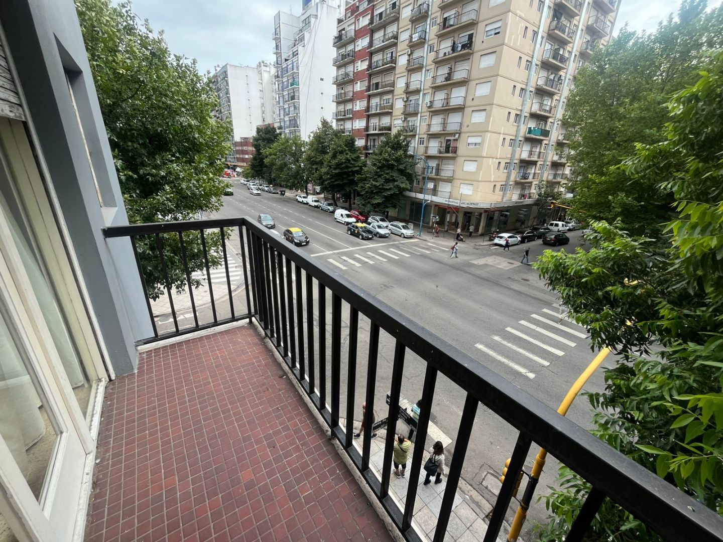 Departamento en alquiler temporario 3 ambientes para 6 con cochera - Plaza Colón - foto 4