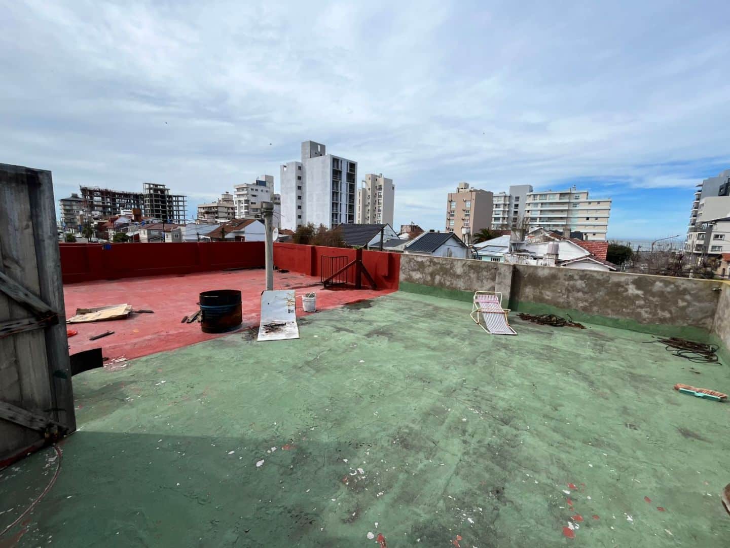 147de7074c554f92d91f61e4bcc3abb8 PH en venta 3 ambientes con terraza y dos balcones - La Perla - foto 11