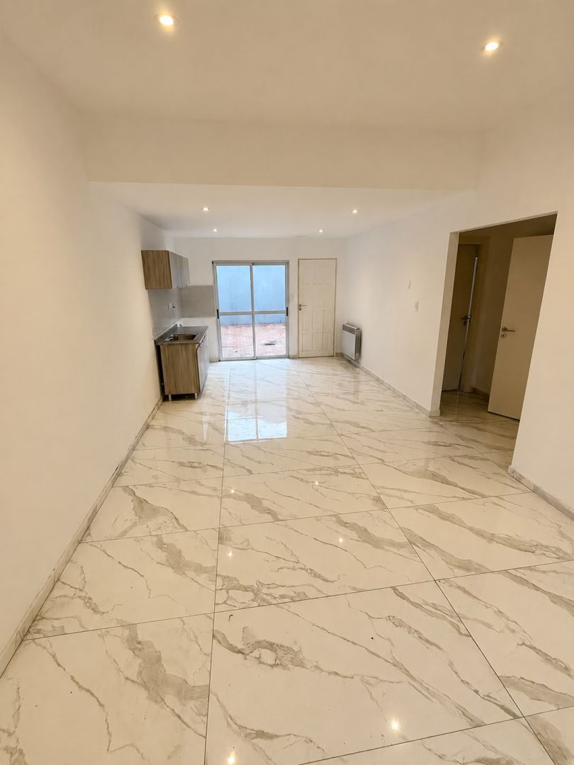 Chalet en venta 3 ambientes en PH con cochera - Zona HPC | Chauvín