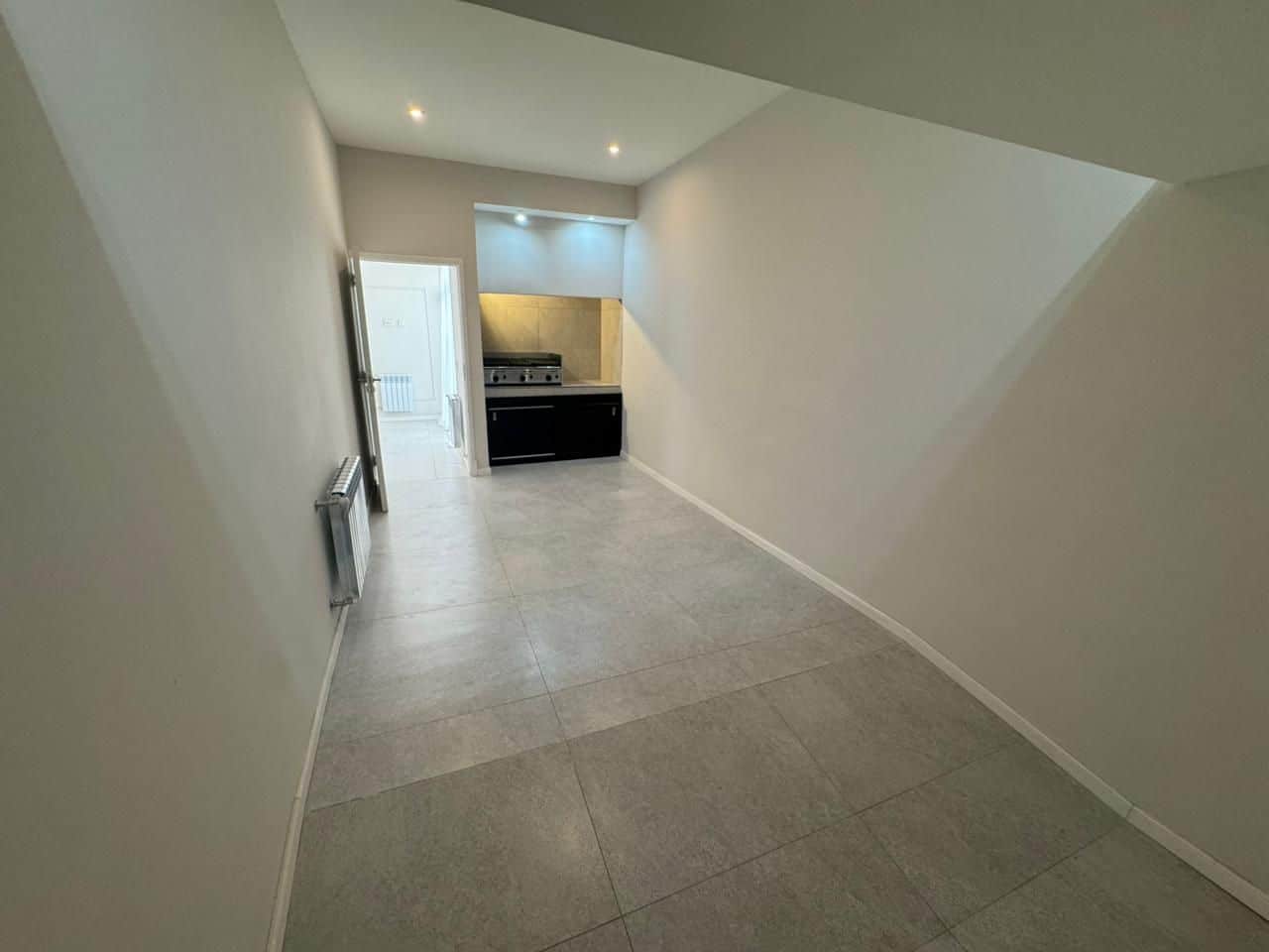 Casa en venta 5 ambientes con garaje y terraza - Antigua Terminal - foto 10