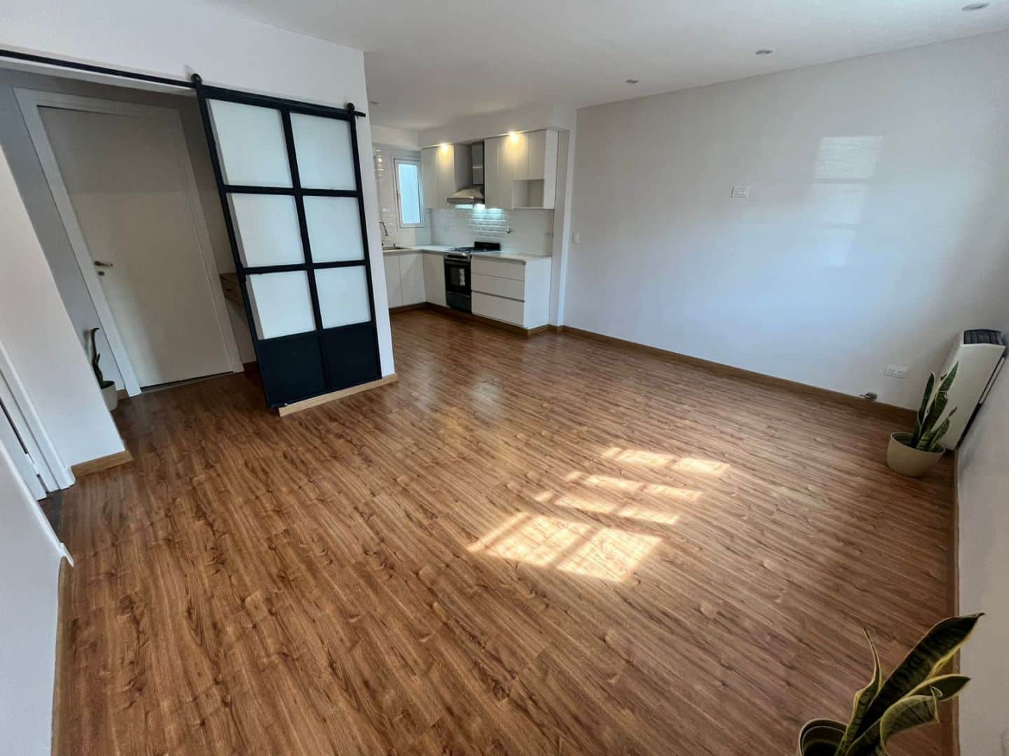 3de5e2dfb2c3904e1f0d196808e7d088 Casa en venta 4 ambientes con garage apto crédito - Barrio San José - foto 3