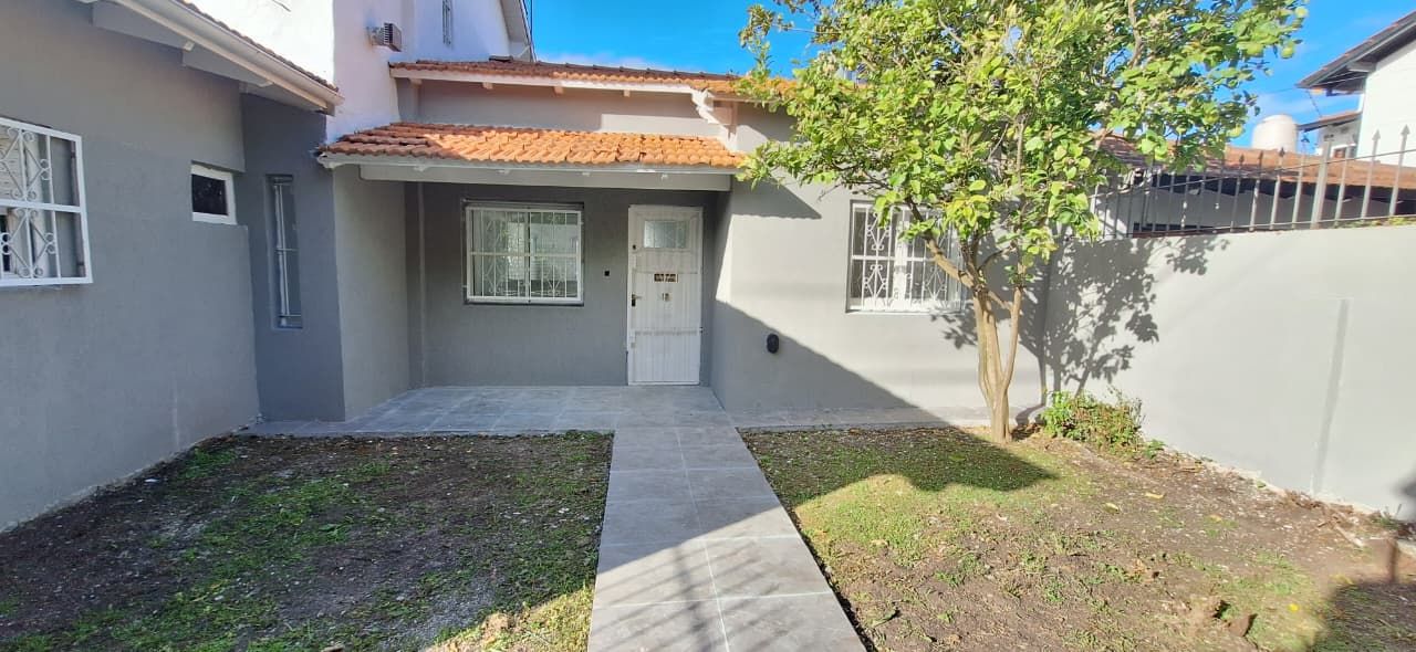 Casa en venta 3 ambientes con quincho y garaje - Parque Luro - foto 16