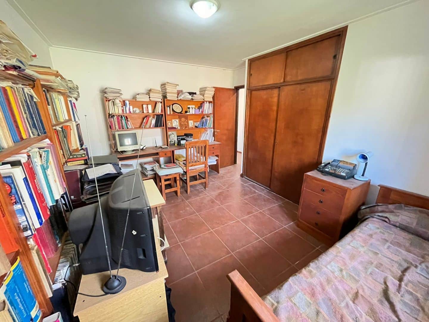 Chalet en venta 4 ambientes con pileta y quincho - Colina Alegre - foto 14