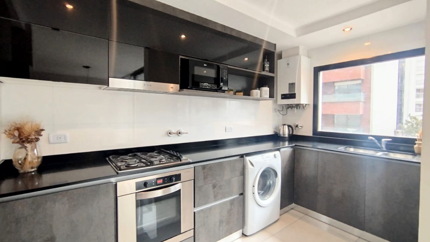 51086fcce3651999531a363b99a4f8bf Semipiso en venta 3 ambientes amoblado con balcón - Plaza Mitre - foto 6