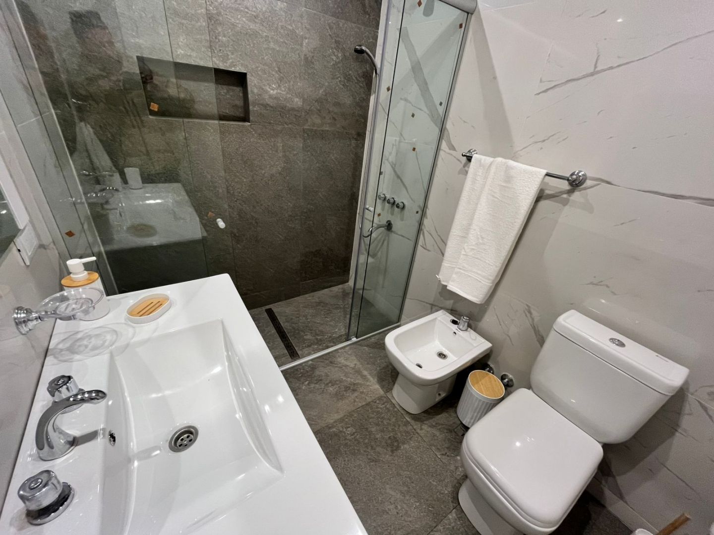 564be50f62491e4a6222b3466c18dc99 Casa en venta 4 ambientes con garage apto crédito - Barrio San José - foto 11