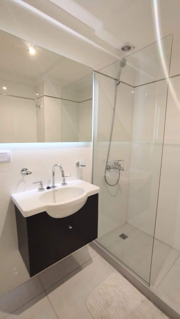 57c11339407205c59ee47e88311311e1 Semipiso en venta 3 ambientes amoblado con balcón - Plaza Mitre - foto 13
