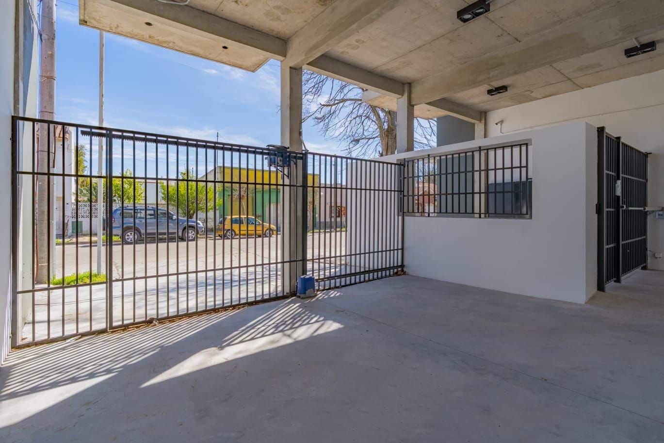 Departamentos en venta 2 ambientes con cochera a estrenar - Villa Primera - foto 17