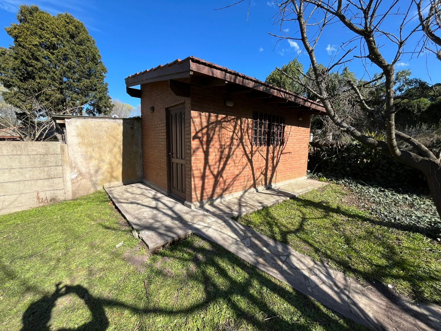 Chalet en venta 4 ambientes con pileta y quincho - Colina Alegre - foto 20