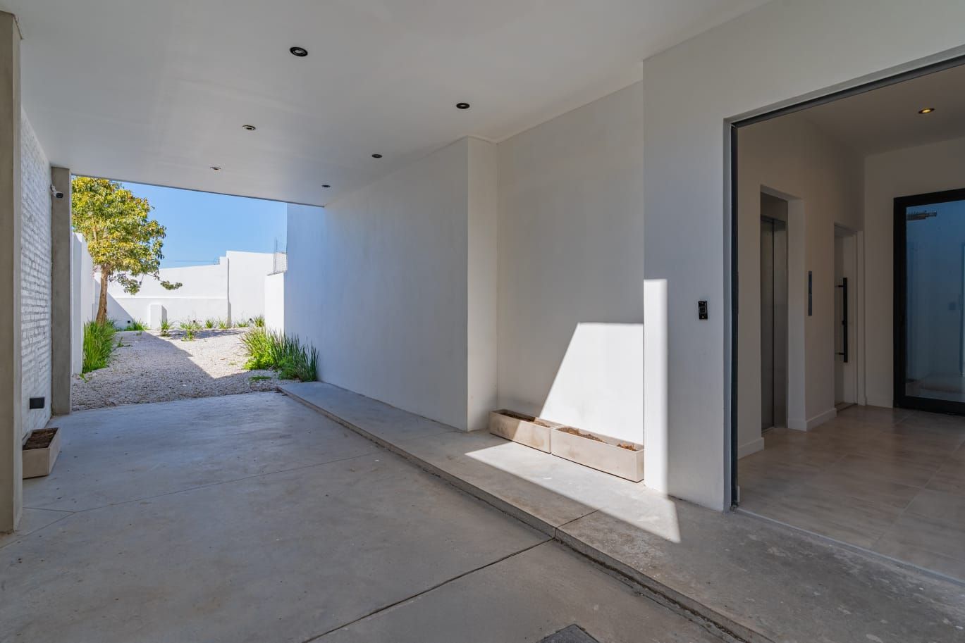 Departamentos en venta 2 ambientes con cochera a estrenar - Villa Primera - foto 18