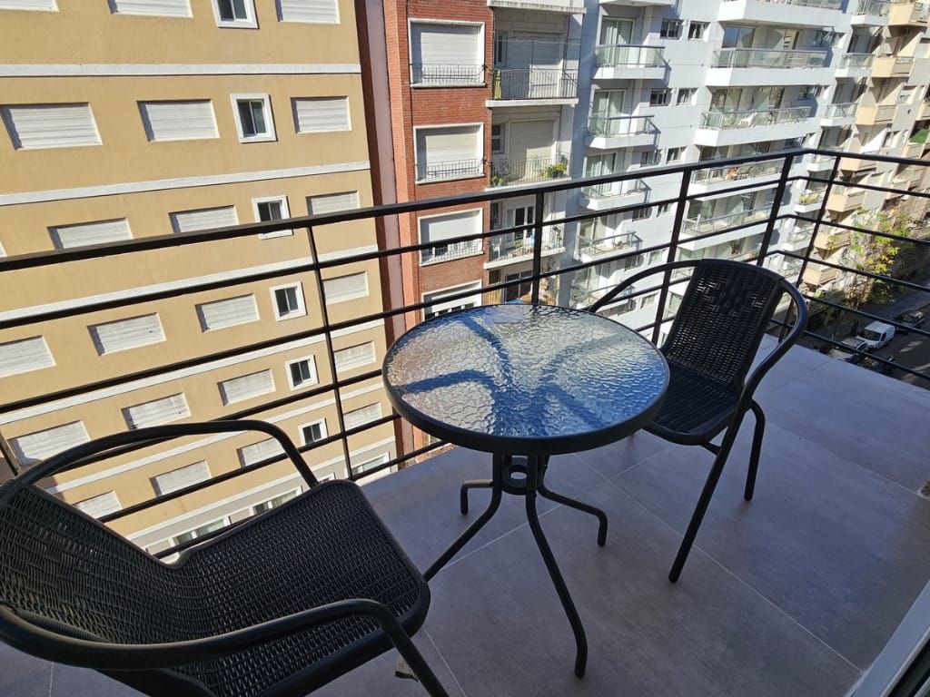 Departamento en venta 3 ambientes con balcón y DVH - Plaza Mitre - foto 3