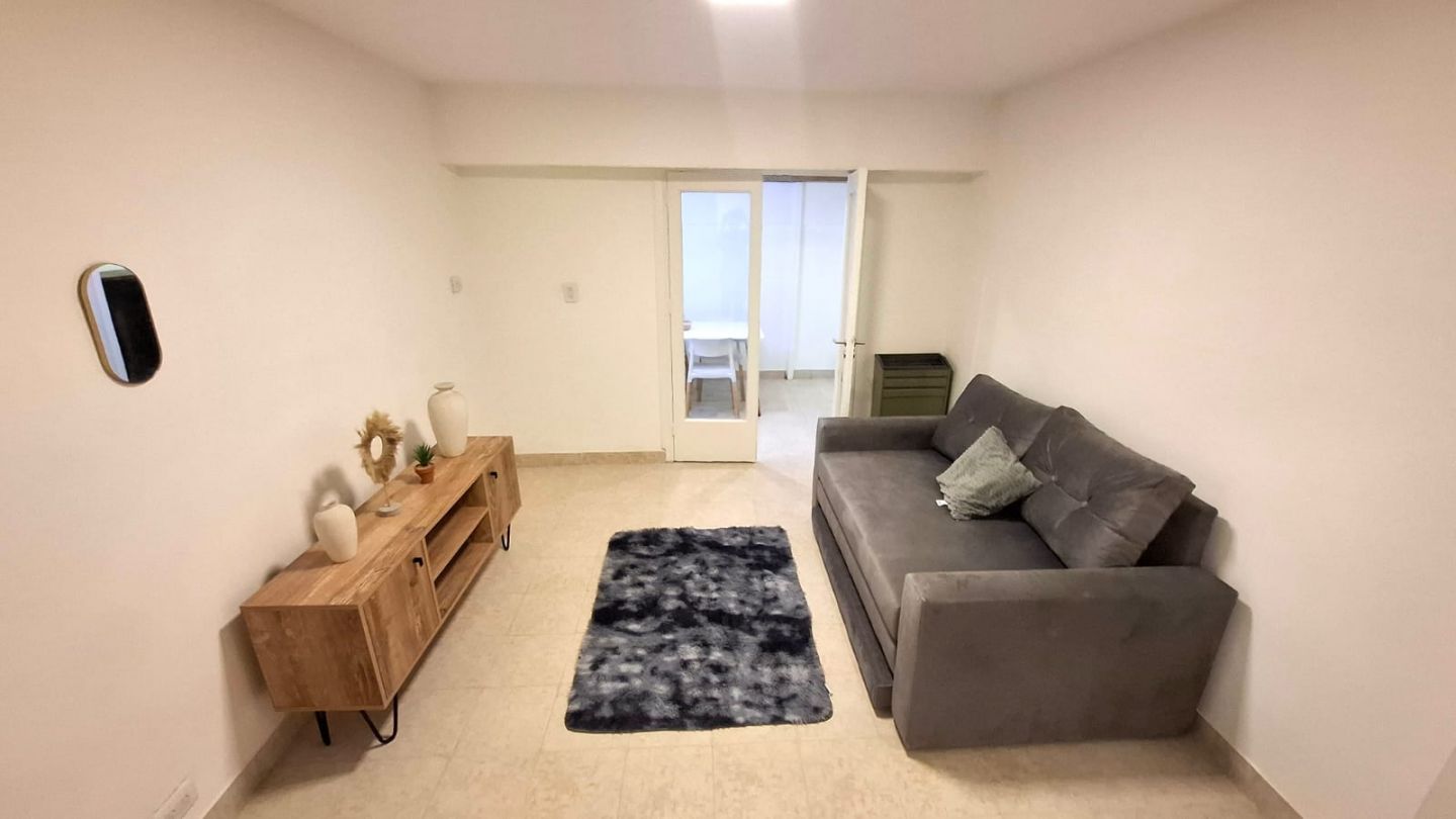 6fee9dd64f6d9f0a3c22c70b47dd6e56 Departamento en venta 1 ambiente y medio con patio - Güemes - foto 2