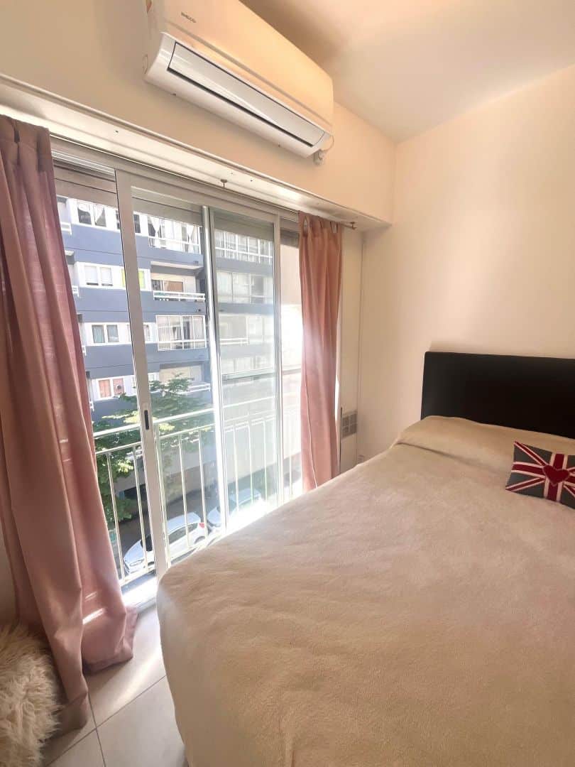 Monoambiente en venta con balcón francés - Plaza Colón - foto 4