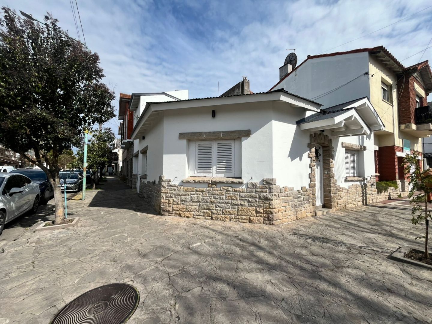 7390fb6487fc31c7394b809478fc0f7d Casa en venta 4 ambientes con garage apto crédito - Barrio San José