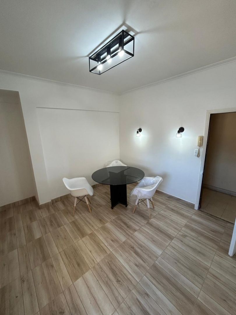 Departamento en venta 3 ambientes muy luminoso - Chauvín