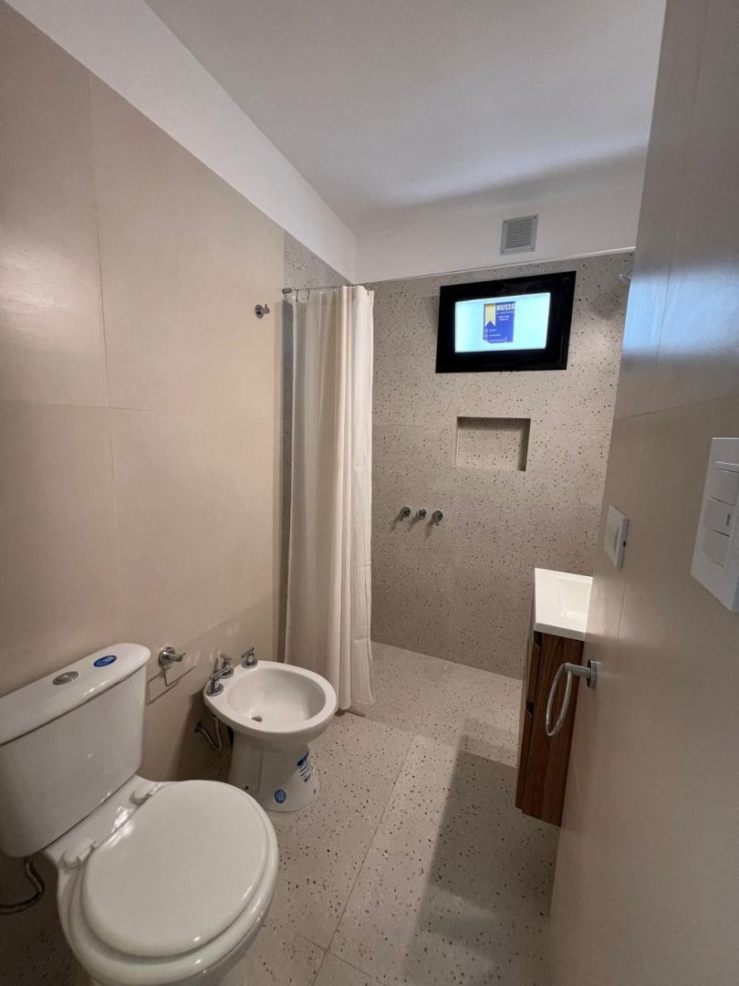 76d7d4ccc6e33bbfceac88497414ad52 Departamento en venta 3 ambientes totalmente reciclado - Plaza Mitre - foto 9