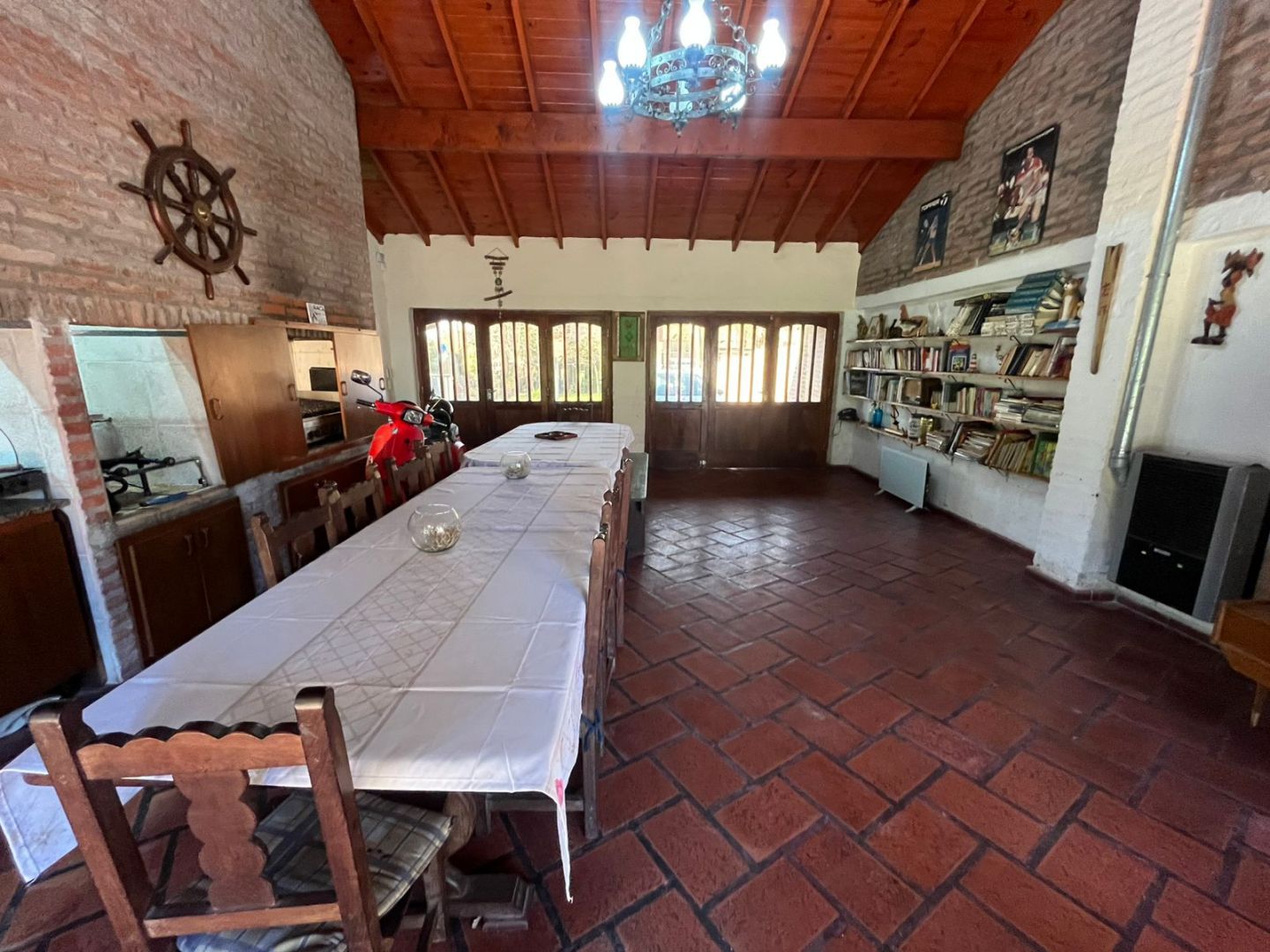 Chalet en venta con quincho y loft - Colinas de Peralta Ramos - foto 12