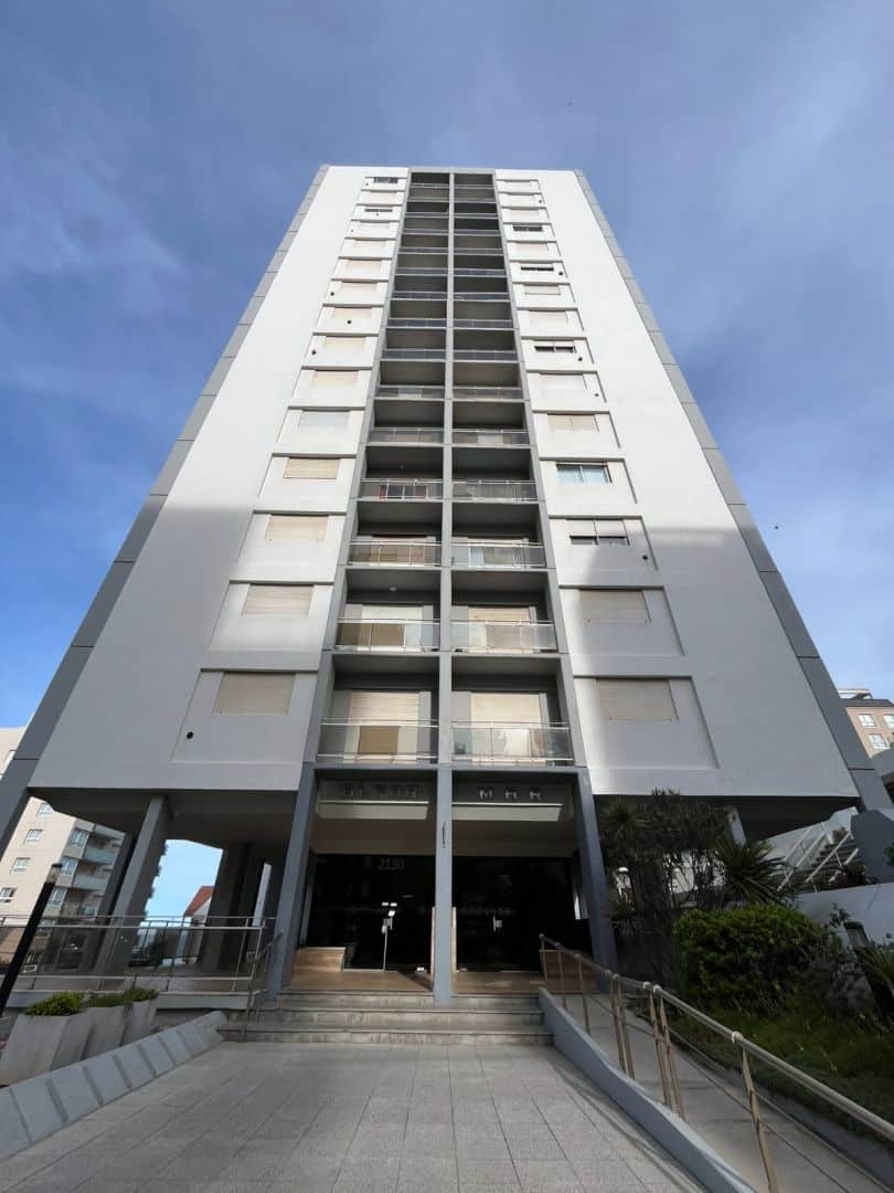 Departamento en venta 3 ambientes con balcón y vista abierta - Playa Varese - foto 20