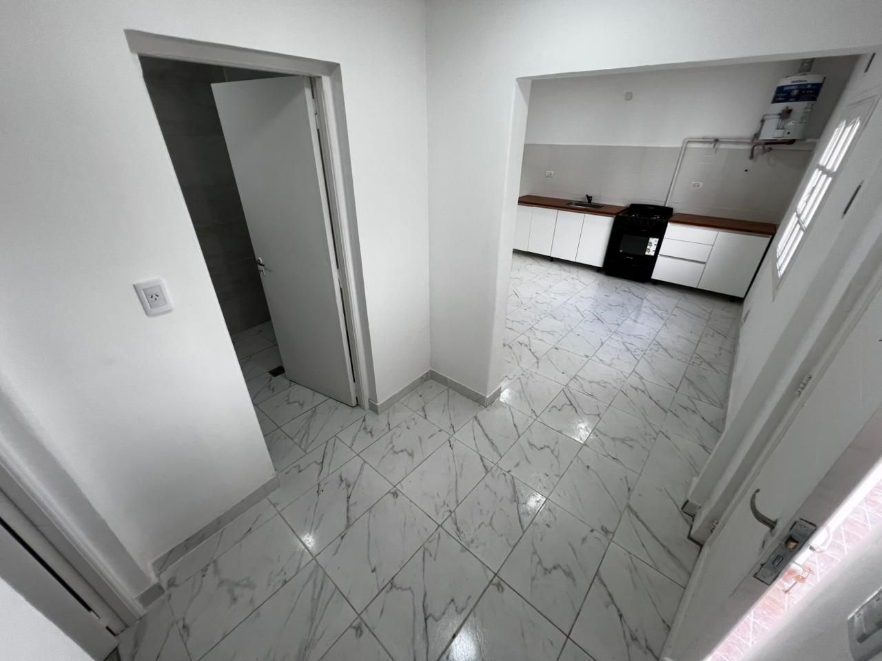 886d5aad408ae9292278b6841add14c1 PH en venta 2 ambientes reciclado con patio - Puerto - foto 4