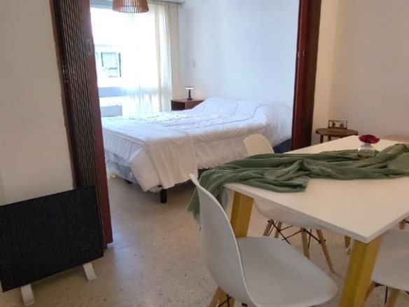 Monoambiente en venta con balcón al frente - Antigua Terminal