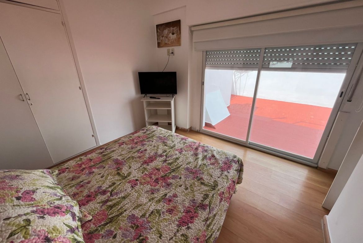 ALQUILER TEMPORARIO DEPARTAMENTO 2 AMBIENTES CON COCHERA Y TERRAZA, PLAZA COLÓN - foto 9