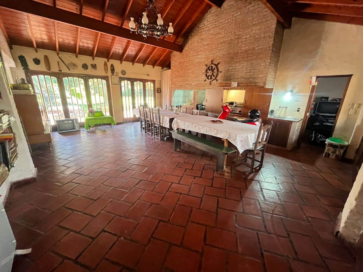 Chalet en venta con quincho y loft - Colinas de Peralta Ramos - foto 11