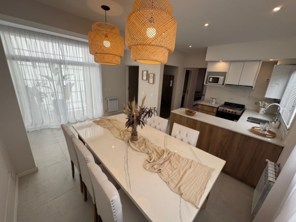 Casa en venta 5 ambientes con garaje y terraza - Antigua Terminal