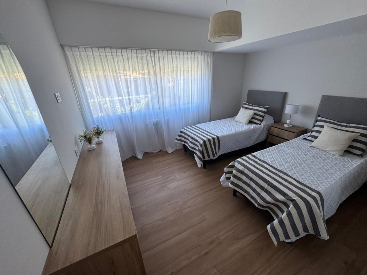 Casa en venta 5 ambientes con garaje y terraza - Antigua Terminal - foto 15