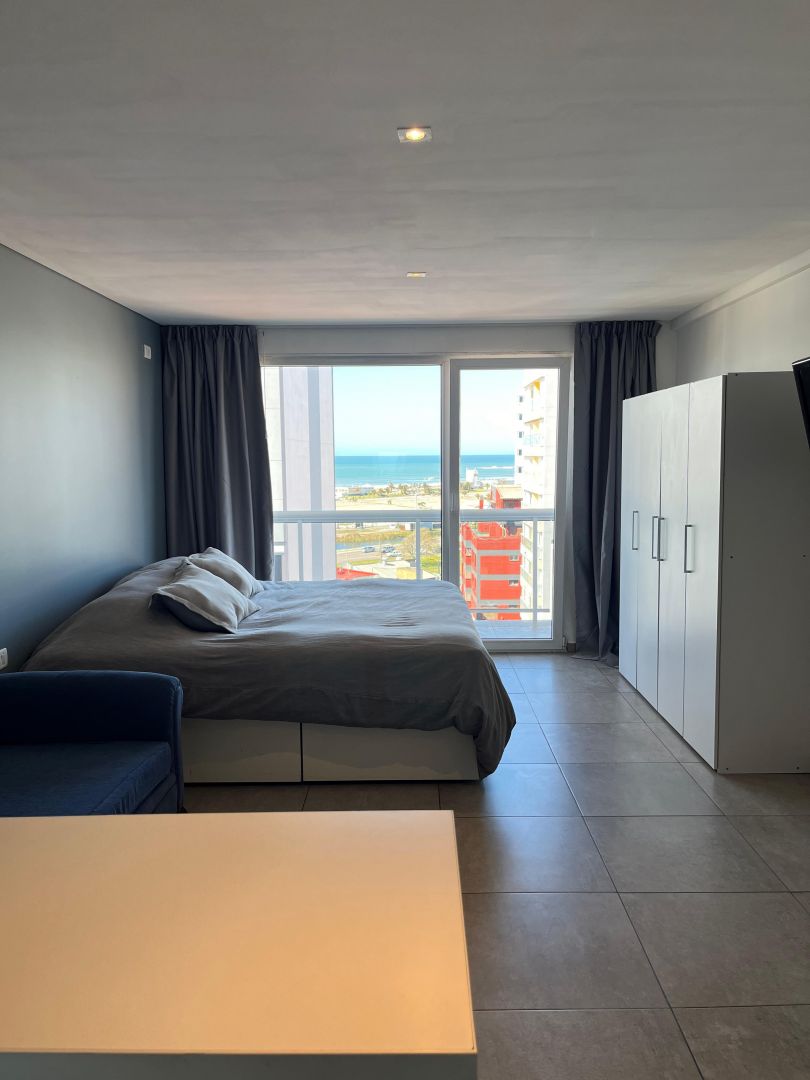 Monoambiente en venta con vista al mar y cochera - Punta Mogotes - foto 2