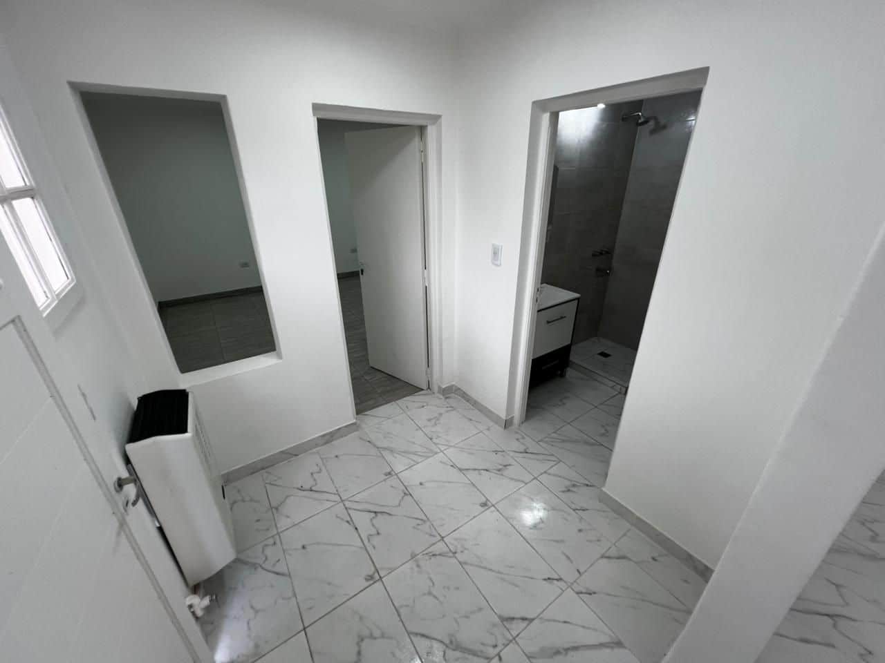 adab0e25753f3b0067db56fcdafe92d9 PH en venta 2 ambientes reciclado con patio - Puerto - foto 6
