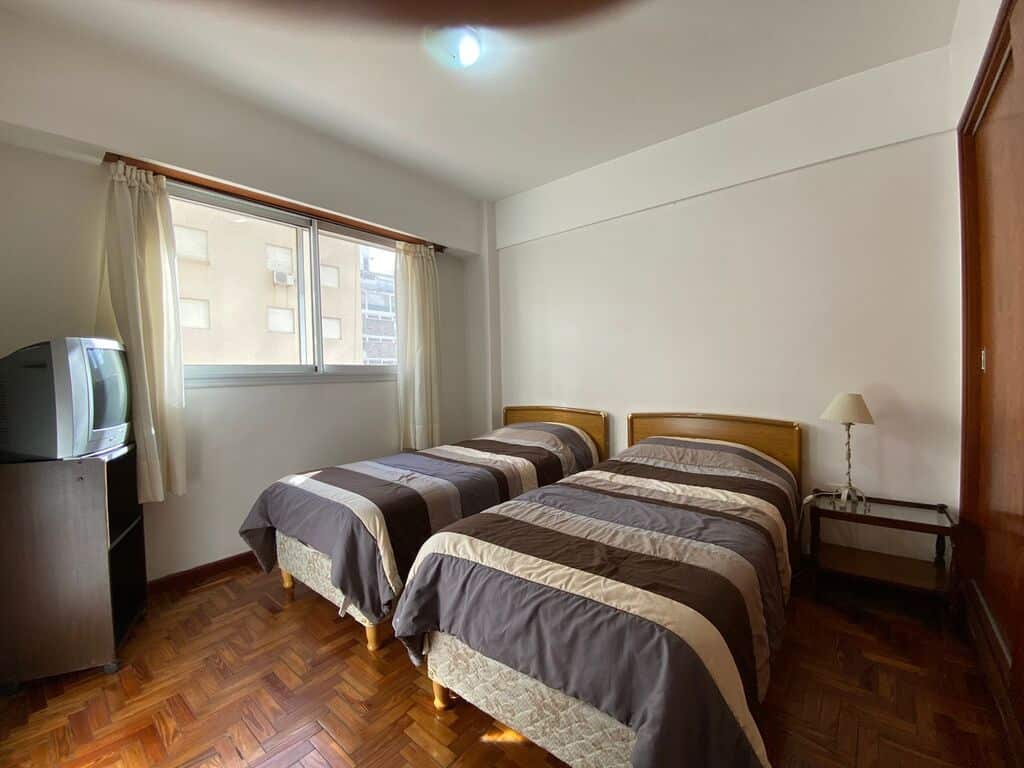 Departamento en alquiler 2 ambientes con cochera - Güemes - foto 7