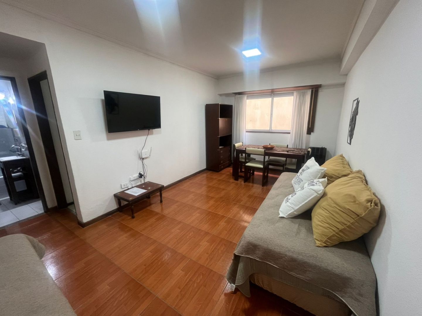 b9241890848444e59689d64e1a4196f8 Departamento en alquiler 2 ambientes para estudiantes - Plaza Colón - foto 2