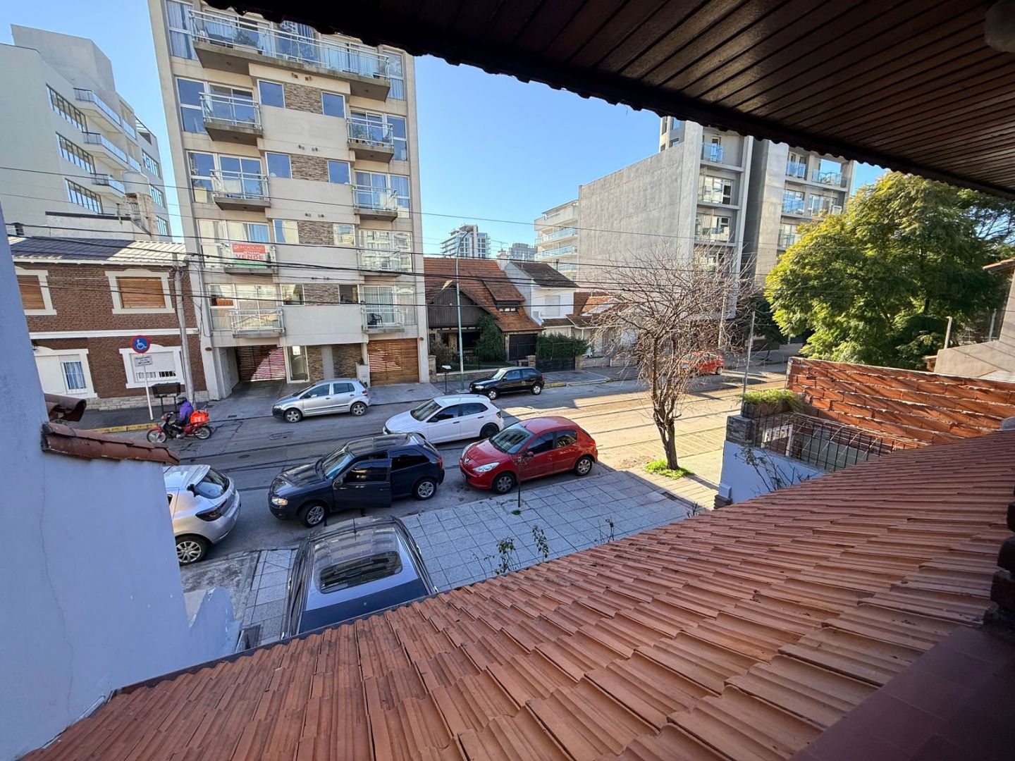 ba3fd626dd6ca64fecea0554948d6d2d Chalet en alquiler 4 ambientes con garaje y parque - Güemes - foto 19