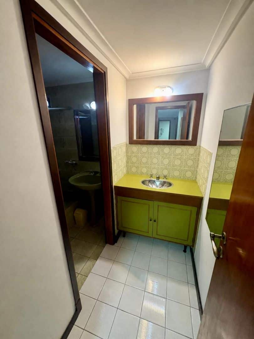 Chalet en venta 5 ambientes con quincho y garaje - Parque Luro - foto 7