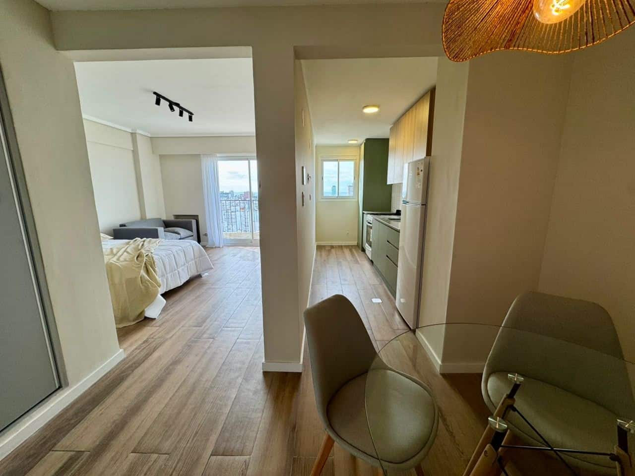 Monoambiente en venta reciclado con vista panorámica - Plaza Colón - foto 4
