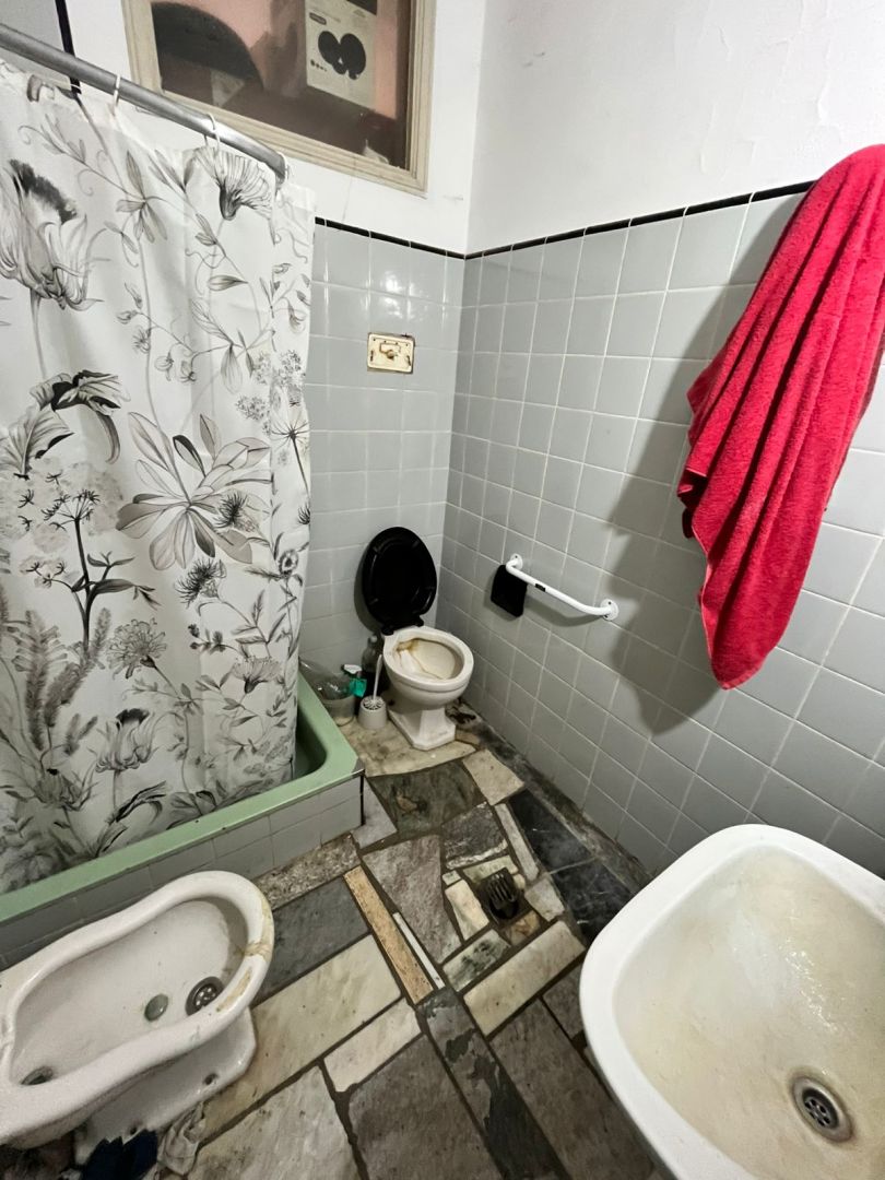 c7a0fc69c9c8e30f28e66e16a7366fca PH en venta 3 ambientes con terraza y dos balcones - La Perla - foto 10