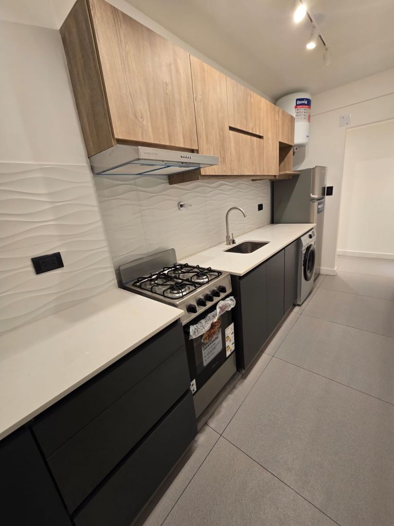 Departamento en venta 2 ambientes con dependencia amoblado - Plaza Colón - foto 8