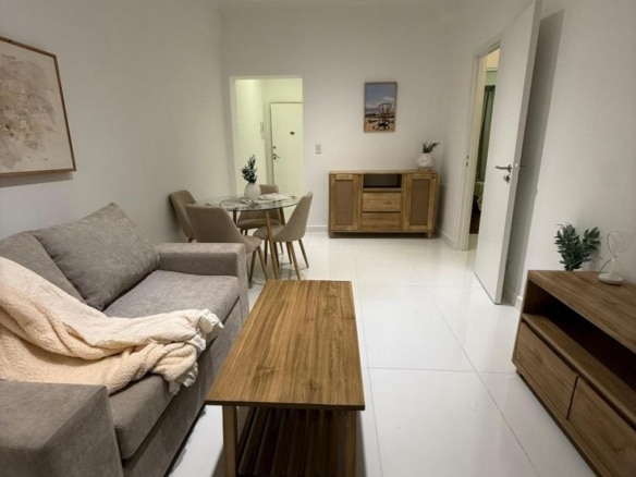 Departamento en venta 3 ambientes reciclado con dos patios - Güemes