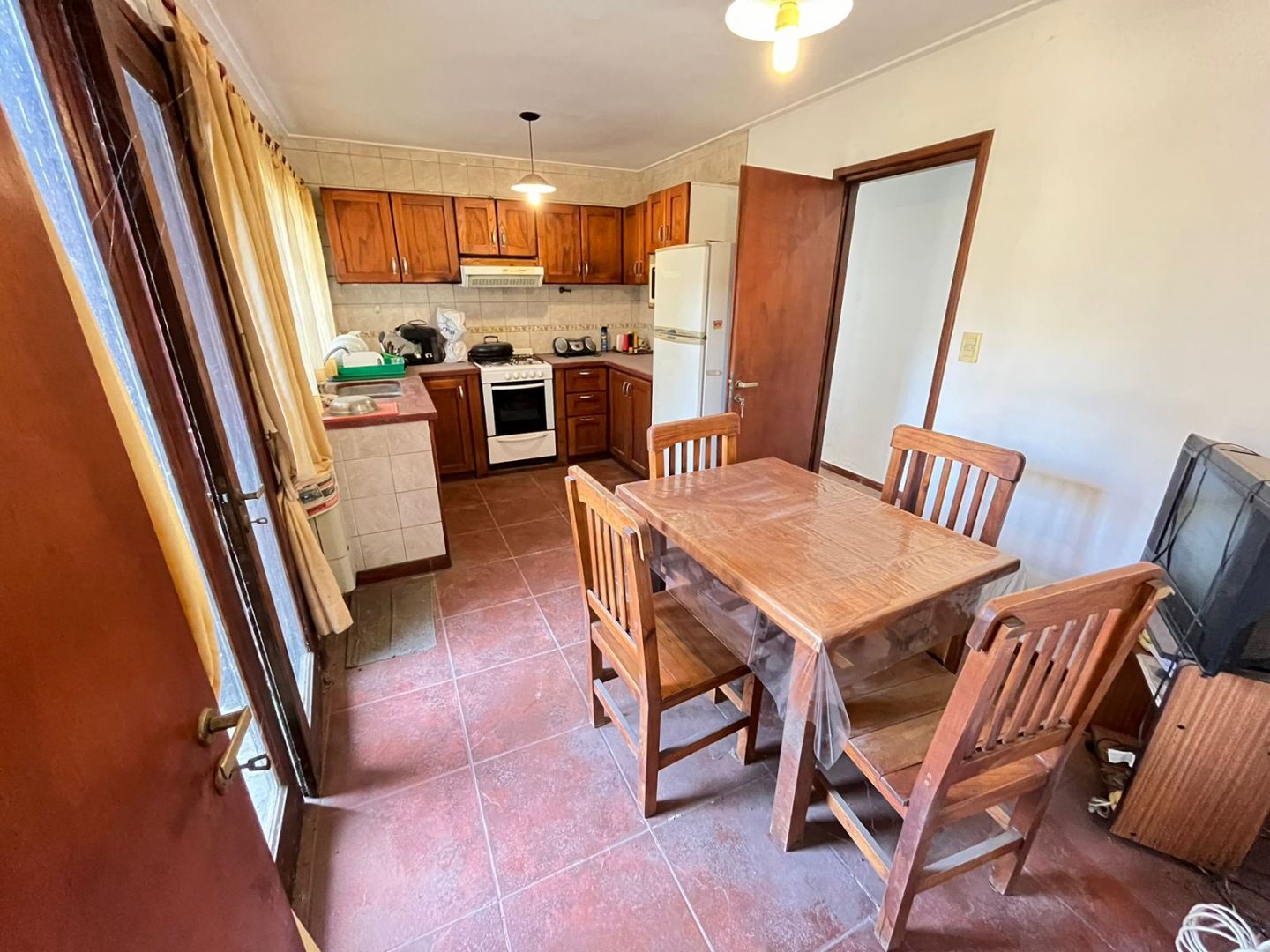 Chalet en venta 4 ambientes con pileta y quincho - Colina Alegre - foto 7
