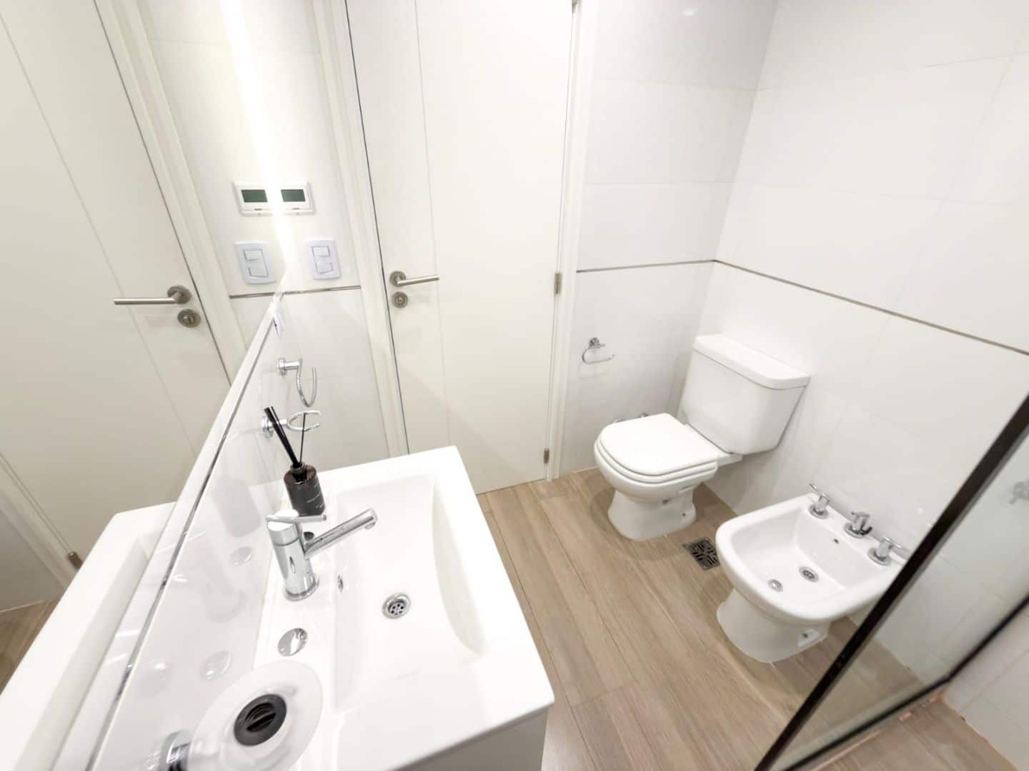 d88d316d77047a23e90988e0605a59a0 Departamento en venta 2 ambientes con balcón corrido a estrenar - Plaza Colón - foto 12