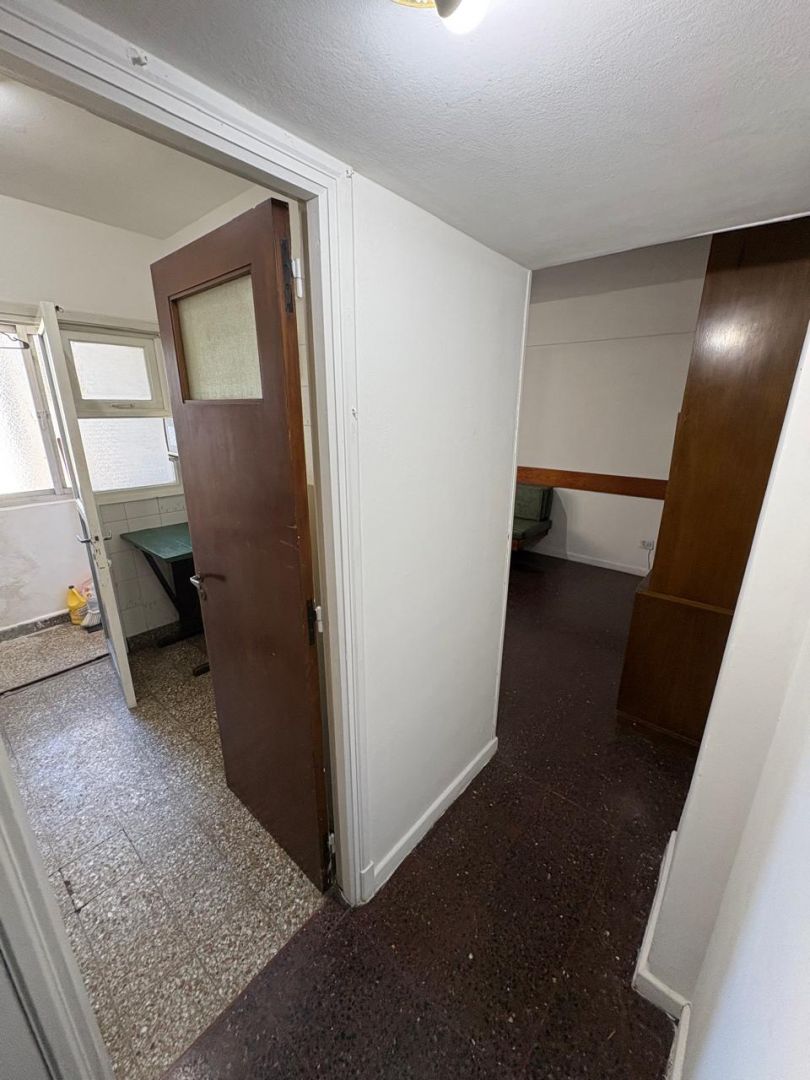 Departamento en alquiler 2 ambientes en piso alto - Plaza Colón - foto 5