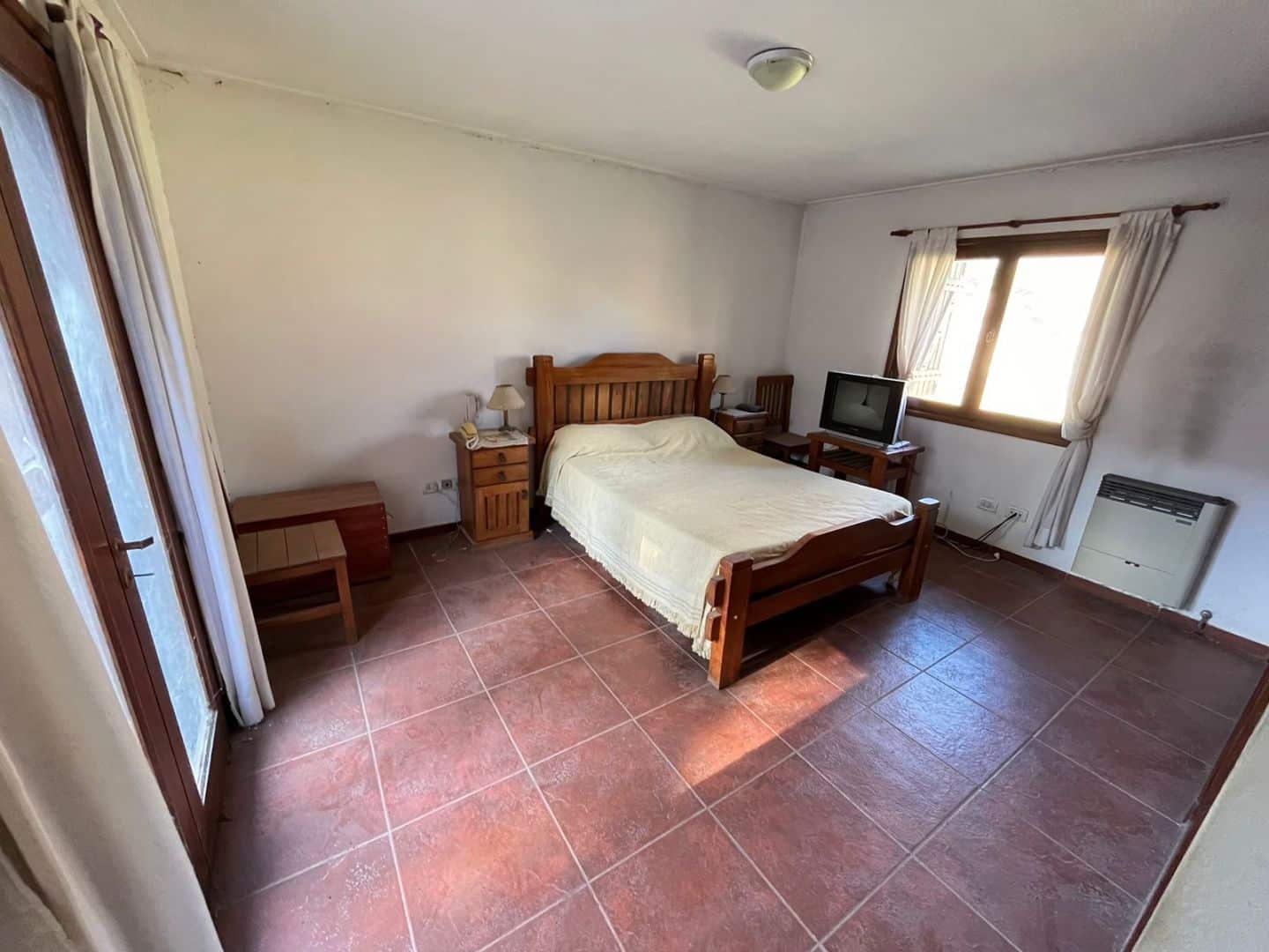 Chalet en venta 4 ambientes con pileta y quincho - Colina Alegre - foto 10