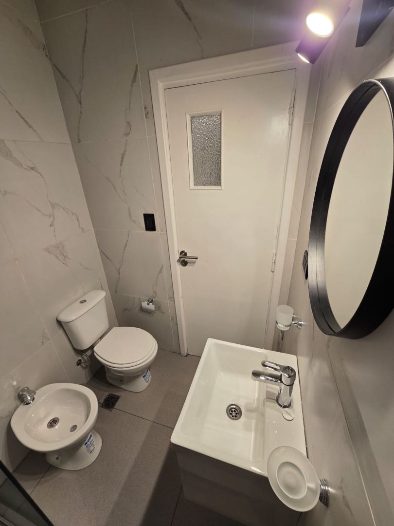 Departamento en venta 2 ambientes con dependencia amoblado - Plaza Colón - foto 11