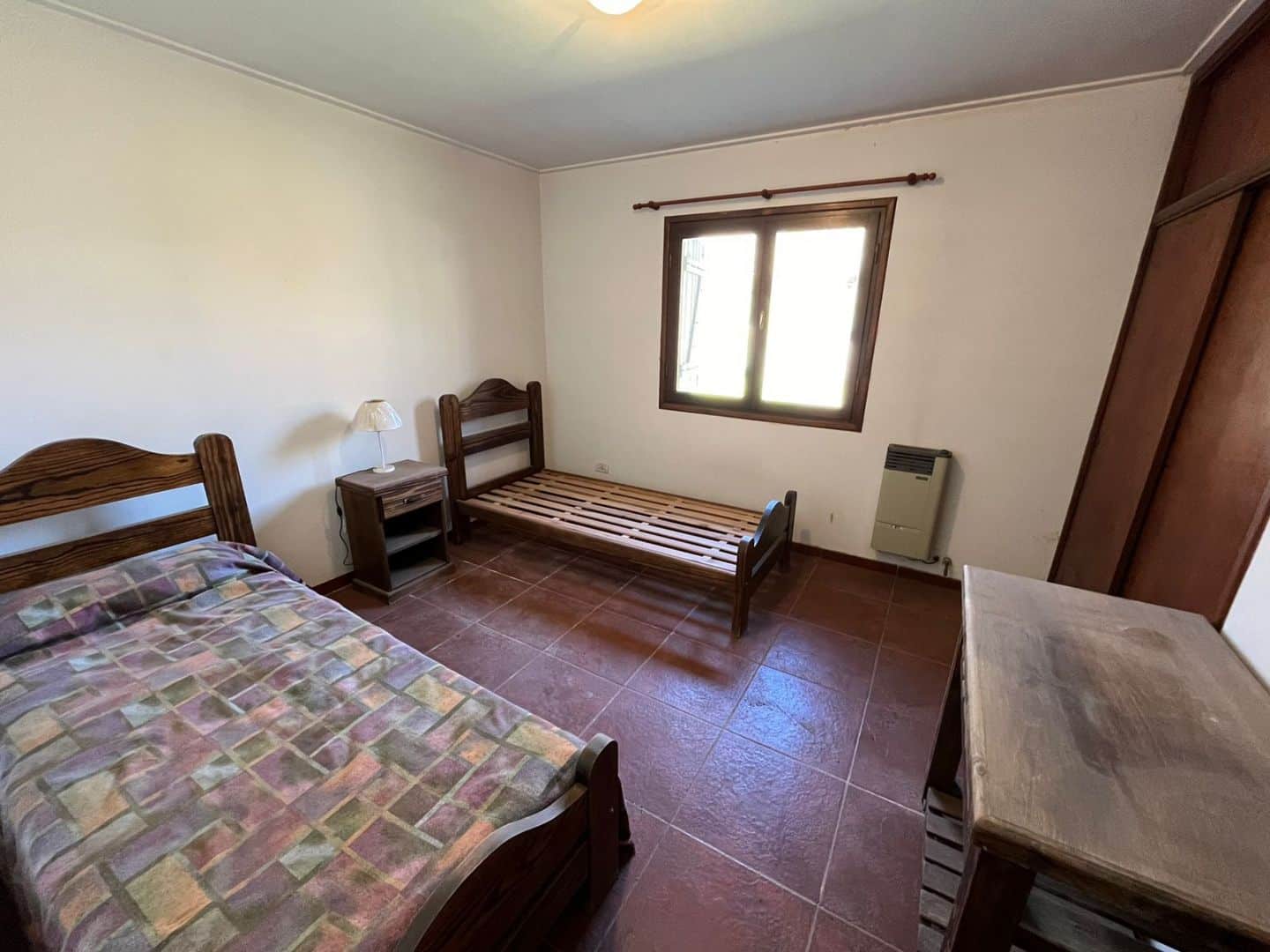 Chalet en venta 4 ambientes con pileta y quincho - Colina Alegre - foto 12