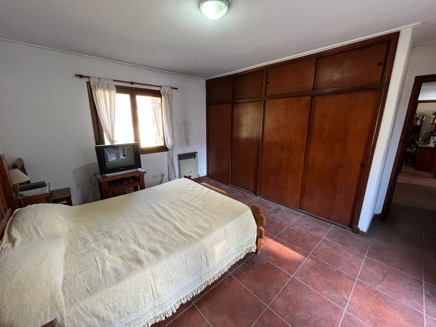 Chalet en venta 4 ambientes con pileta y quincho - Colina Alegre - foto 11