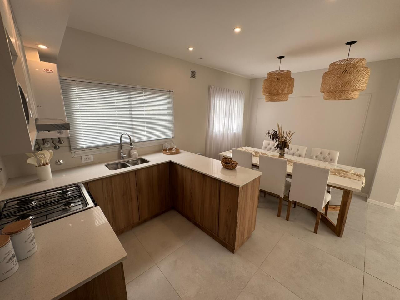 Casa en venta 5 ambientes con garaje y terraza - Antigua Terminal - foto 4