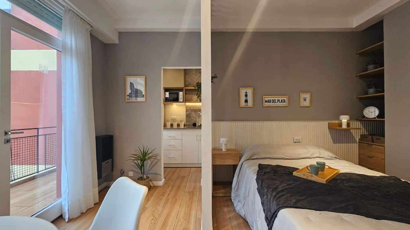 Monoambiente en venta con balcón terraza - Plaza Colón - foto 4