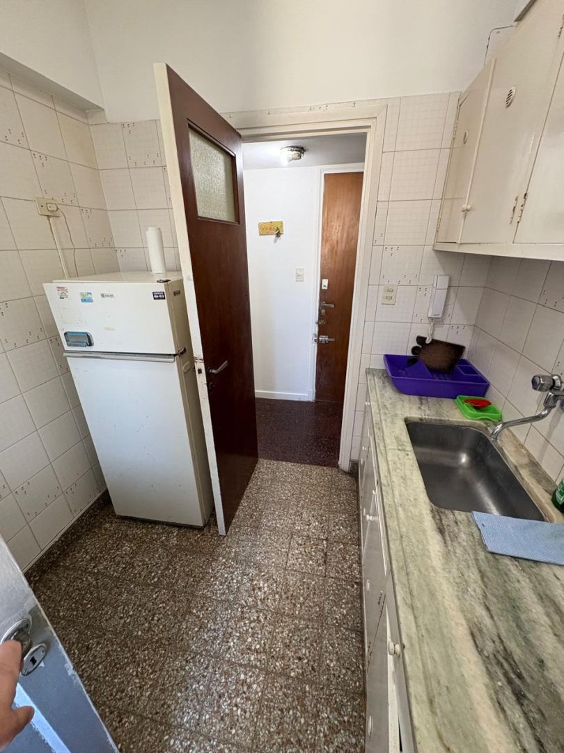 Departamento en alquiler 2 ambientes en piso alto - Plaza Colón - foto 7